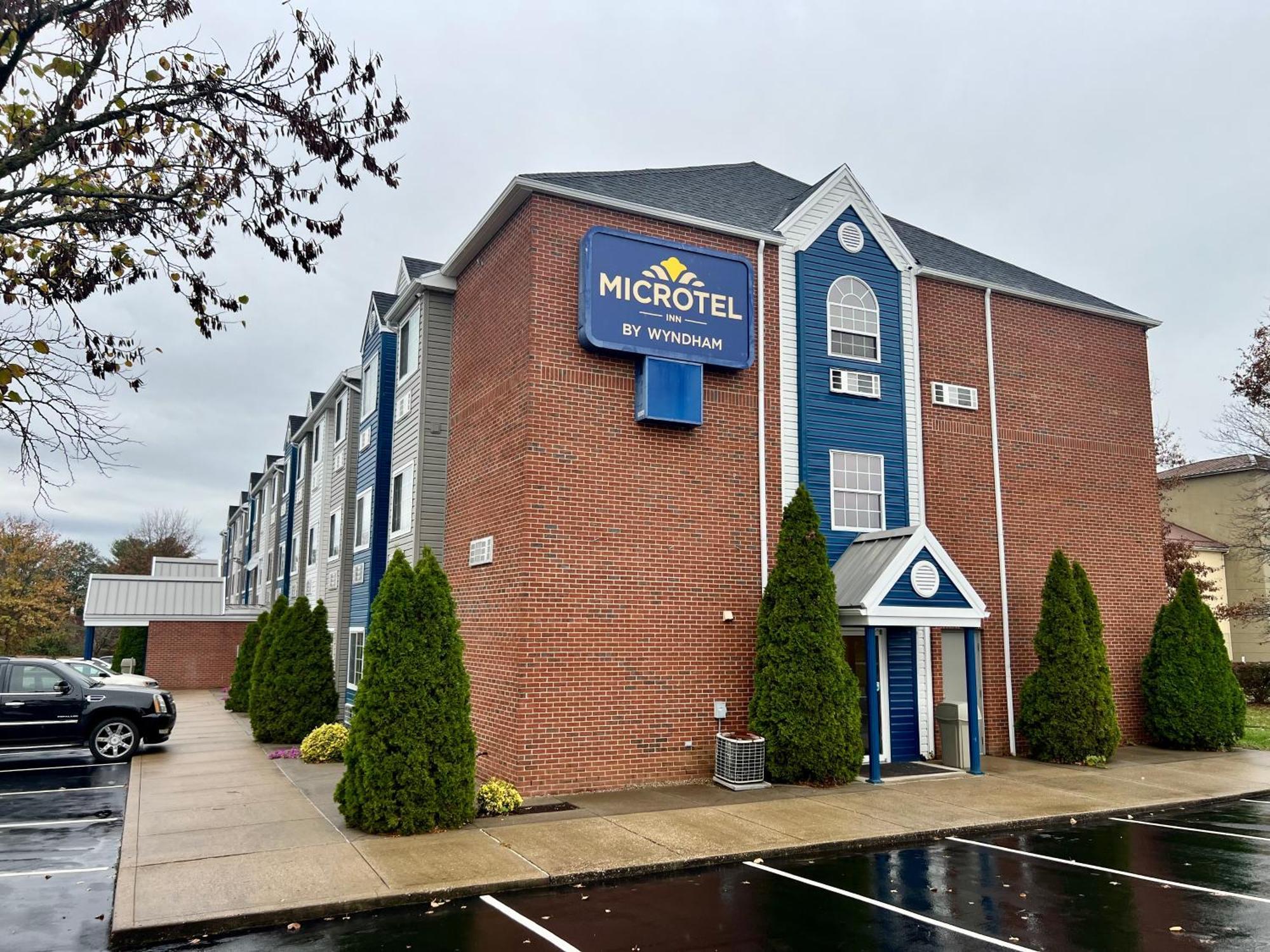 Hotel Microtel - Lexington North 2*